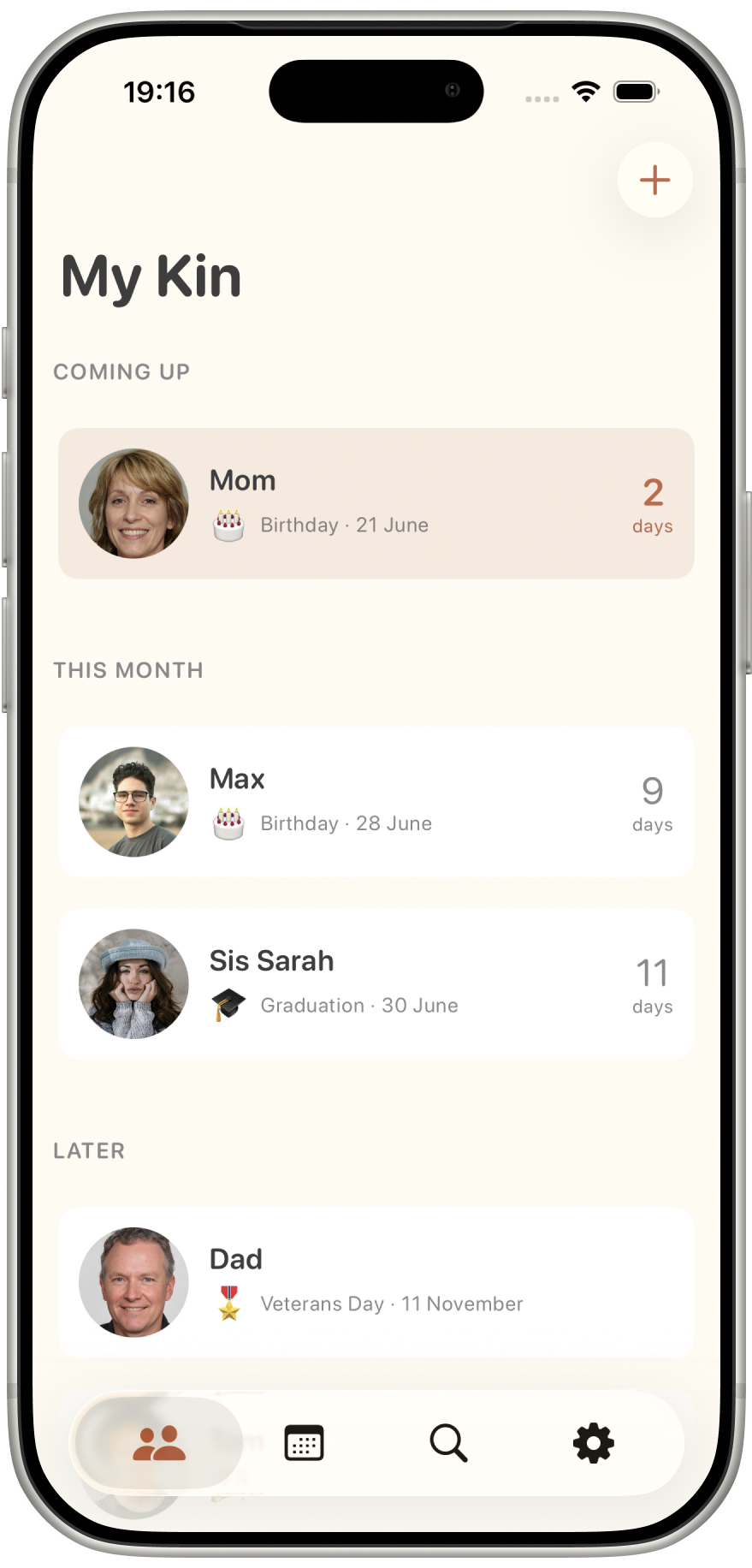 Kinday home screen with upcoming birthdays and events for Mom, Max, and Sarah